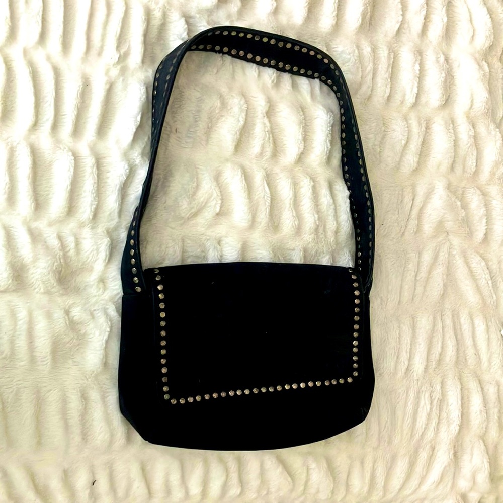 Cute black messenger bag!